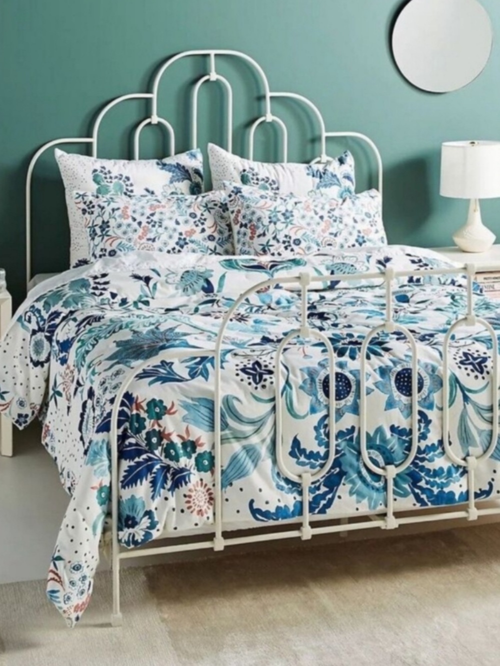 Anthropologie velvet hollyhock Blue Floral full/Queen Quilt